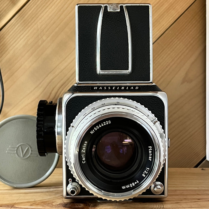 Hasselblad 500 C w/interchangable screen w/ 80mm f/2.8 Zeiss Lens