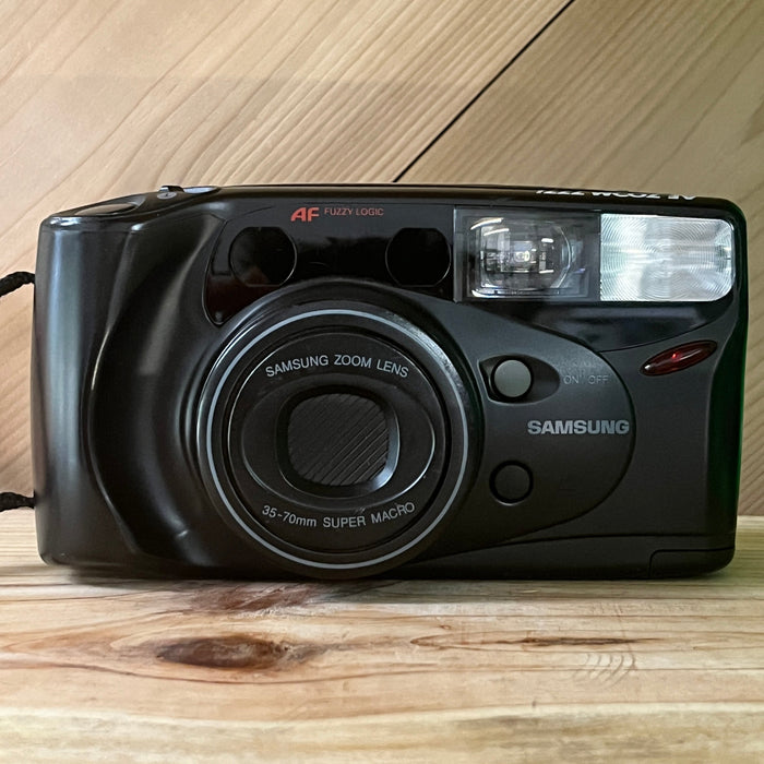 Samsung AF Zoom 777i 35mm Point and shoot