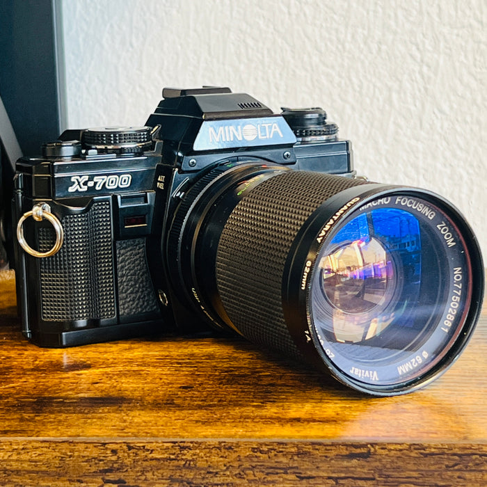 Minolta X-700 + 28-85mm 3.5-4.5