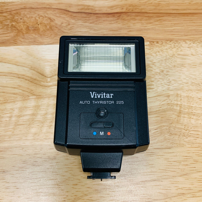 Vivitar Auto Thyristor 225 Flash