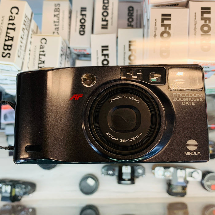Minolta Freedom Zoom 105 EX Date Point and Shoot Camera with Case