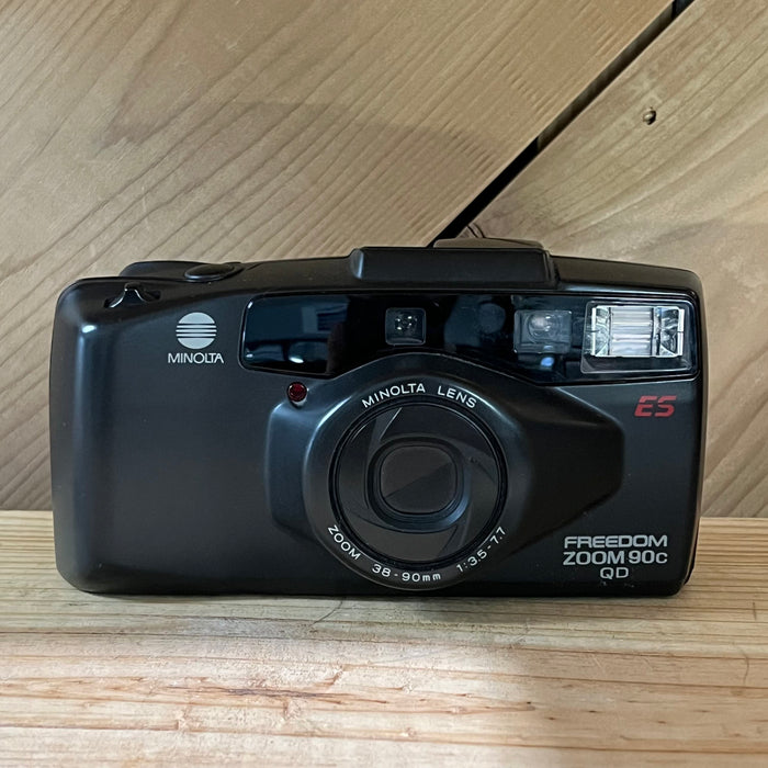 Minolta Freedom Zoom 90c QD ES 35mm Point & Shoot Camera (5510)
