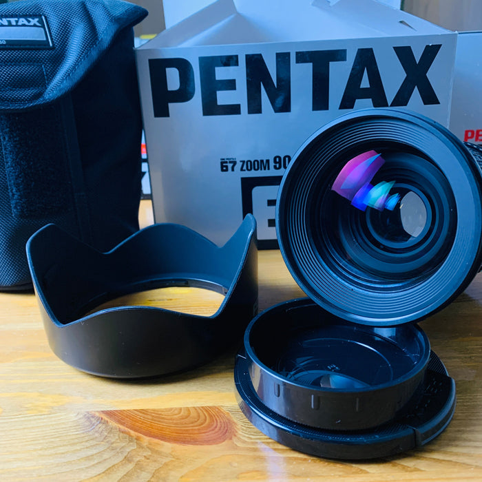 Pentax SMC 67 - 90-180mm f/5.6 Lens with Soft Case - Mint -8827052