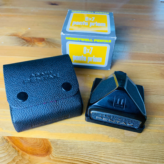 Honeywell Pentax 6x7 Prism Finder Not Metered - Hard Case