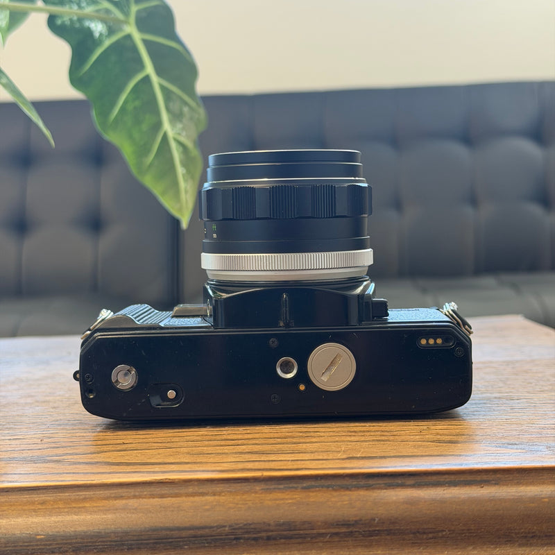 Minolta X-700 35mm Film Camera with Rokkor-PF 58mm f/1.4 Lens