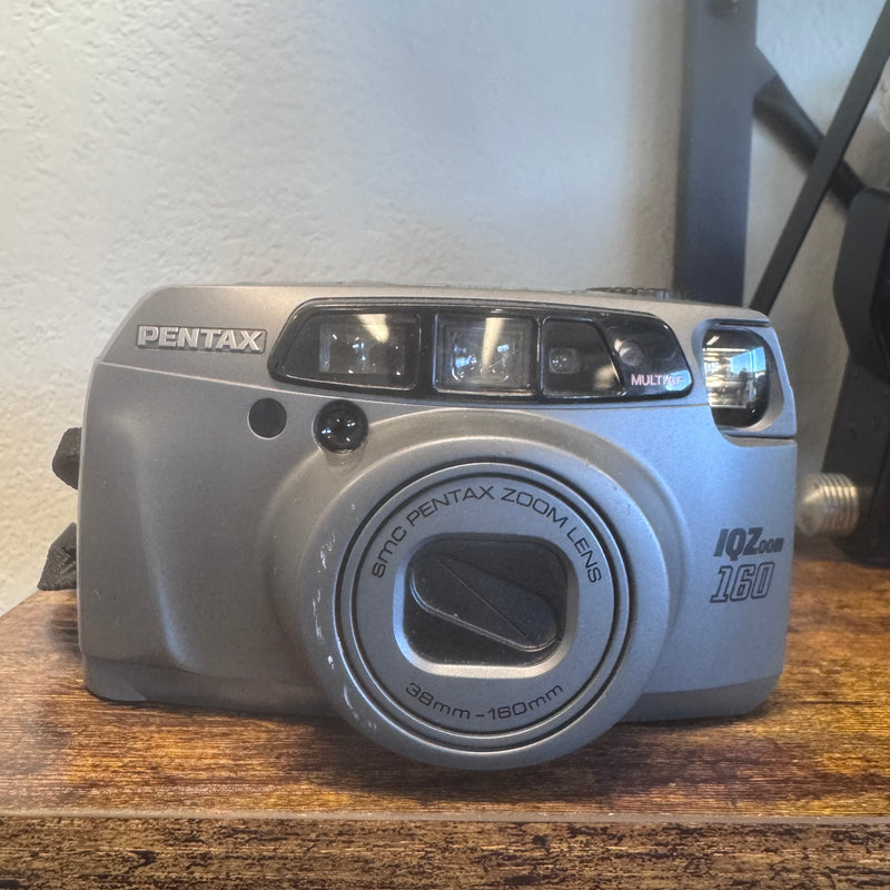 Pentax IQZoom 160 — 35 mm Point & Shoot Film Camera (38-160 mm Zoom, Multi-AF)