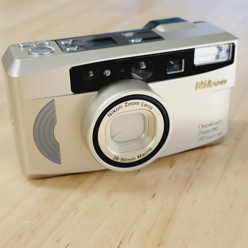 Nikon One Touch Zoom 90 AF Quartz Date