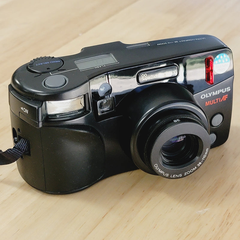 Olympus Infinity SuperZoom 3000 DLX with box & extras