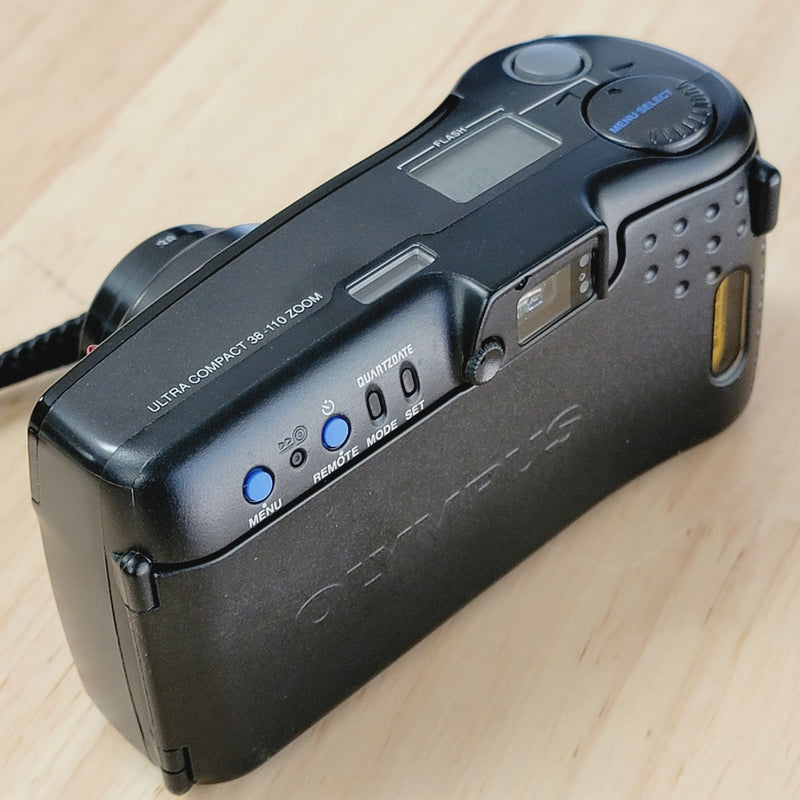 Olympus Infinity SuperZoom 3000 DLX with box & extras
