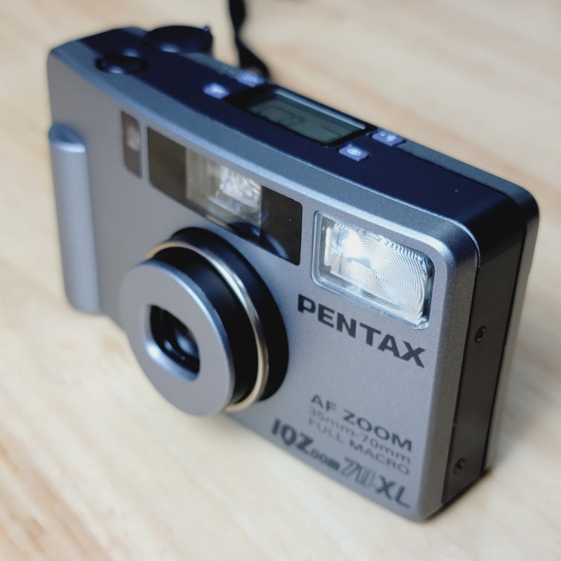 Pentax IQ Zoom 70XL Point and Shoot Camera