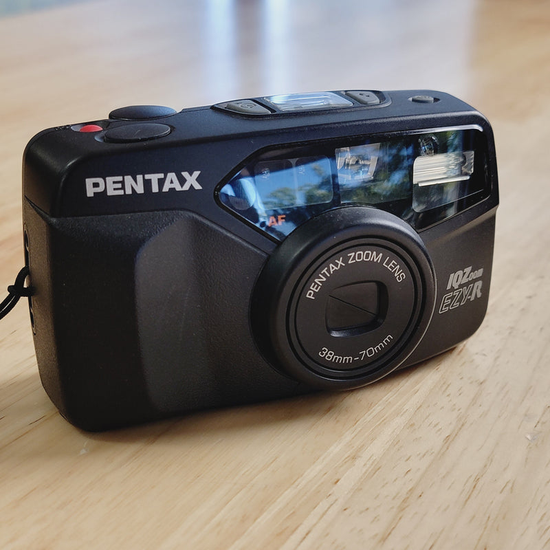 Pentax IQZoom EZY-R - 35mm Point & Shoot Camera
