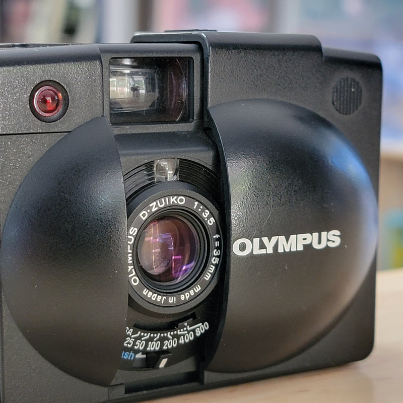 Olympus XA2 rangefinder