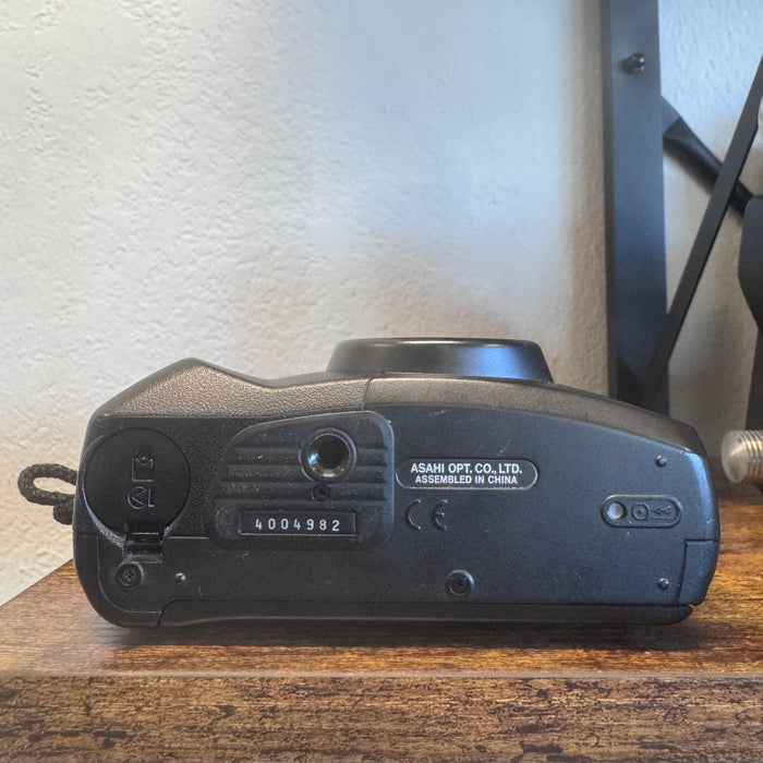 Pentax IQZoom EZY-R 35mm Point & Shoot Film Camera – 38-70mm Zoom Lens | Tested & Working