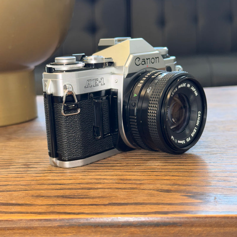 Canon AE-1 + Canon Lens FD 50mm 1:1.8
