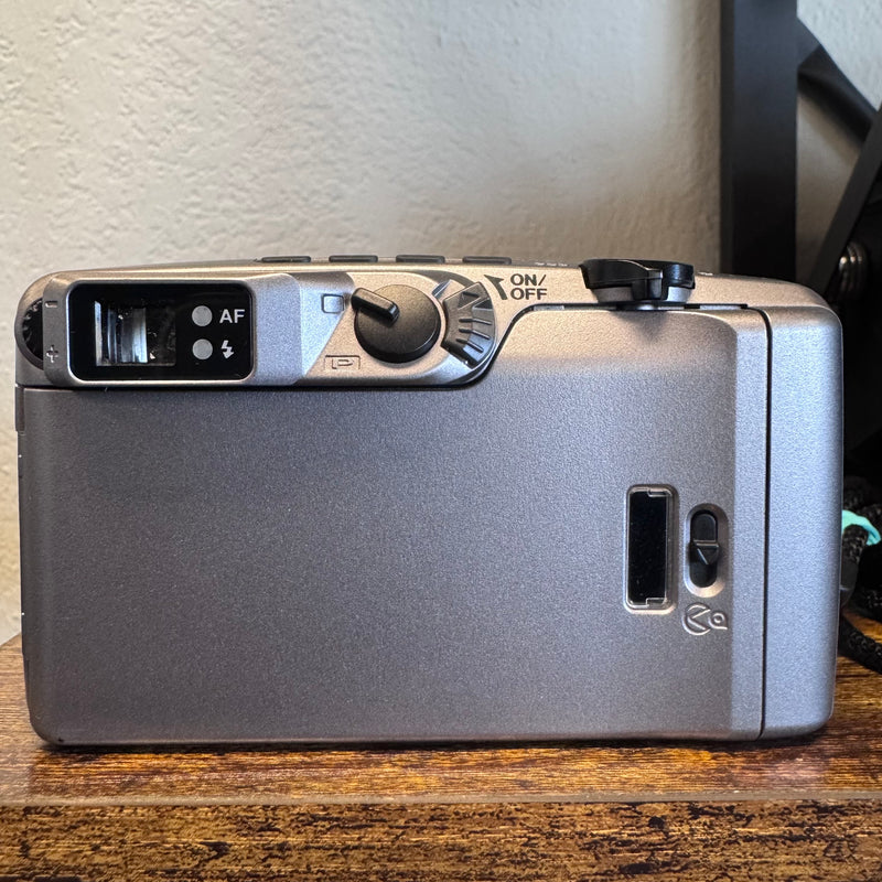 Pentax IQZoom 135M – 35mm Point & Shoot Film Camera