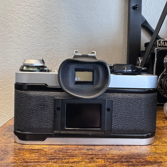 Canon AE-1 Program + FD 50mm 1.8