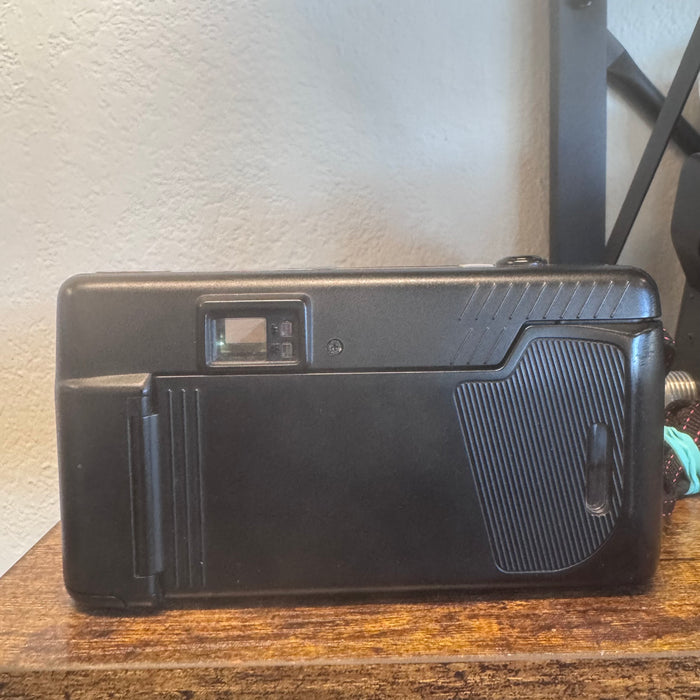 Nikon Tele Touch Smart Flash AF 35 mm Film Camera Point and Shoot