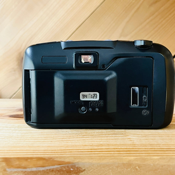 Pentax IQ Zoom 115 point and shoot
