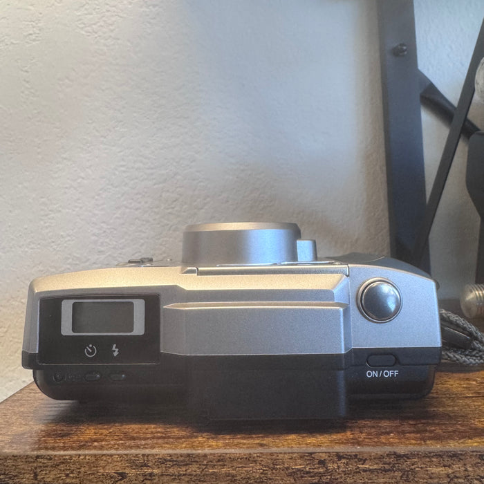 Olympus Superzoom 90 — 35 mm Point & Shoot Film Camera (38‑90 mm Zoom, Auto‑AF, Built‑in Flash)