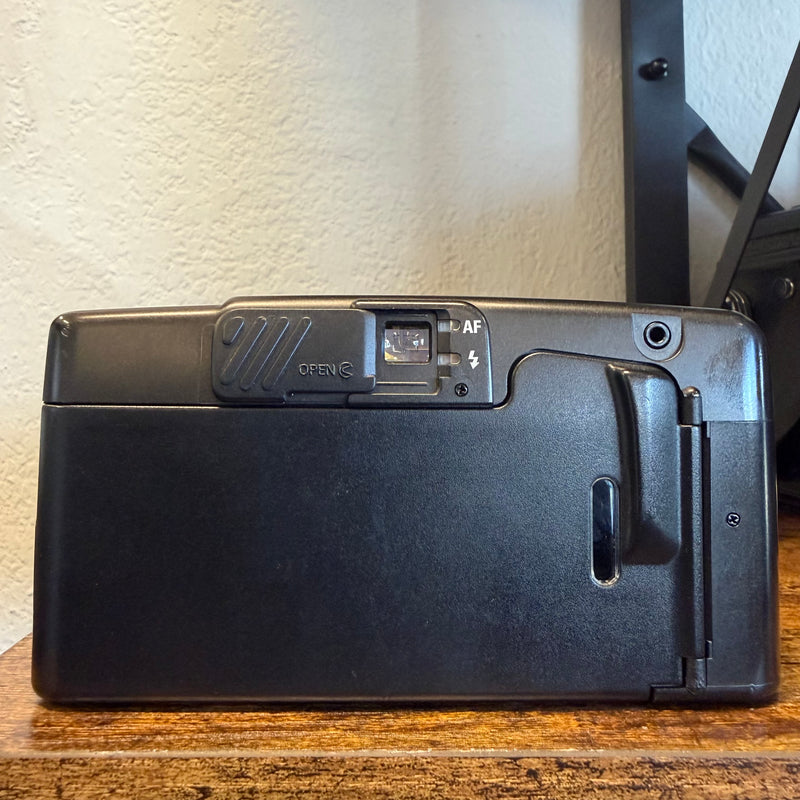 Ricoh Shotmaster Zoom – 35mm Point & Shoot Film Camera (38–76mm Zoom Lens)