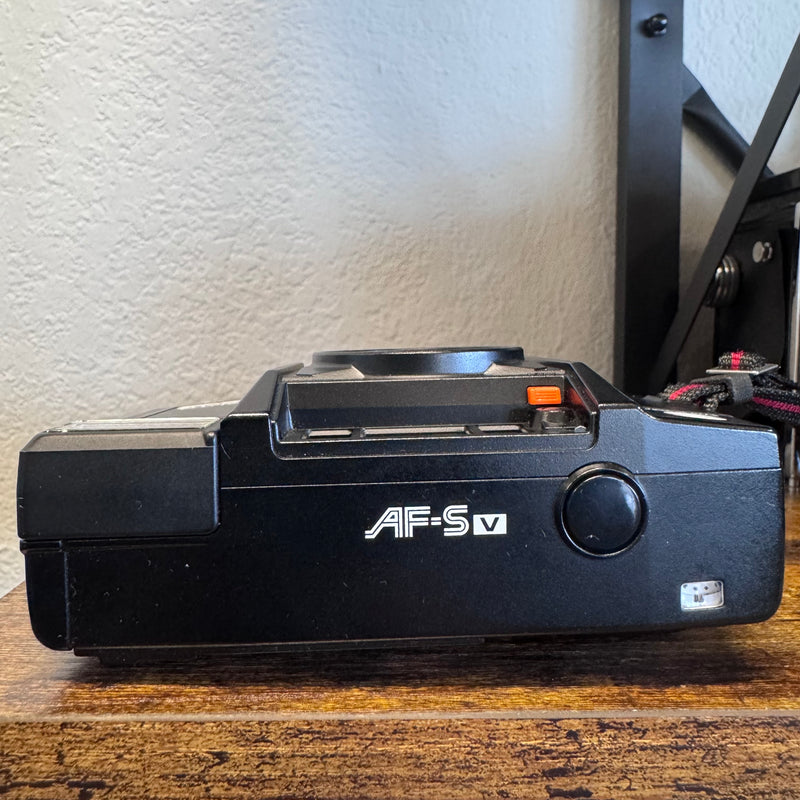 Minolta Auto Focus V (AF-Sv) – 35mm Point & Shoot Film Camera