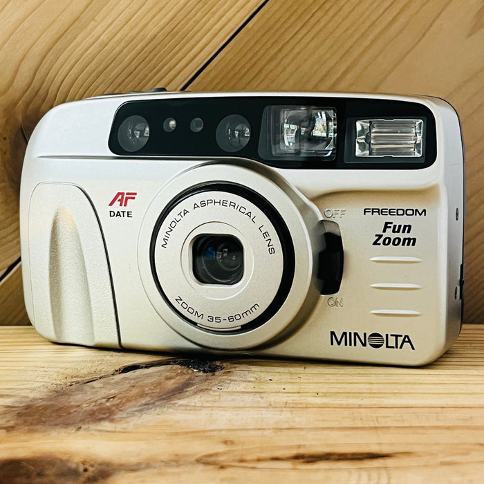 Minolta Freedom Fun Zoom 35mm Point and shoot Camera