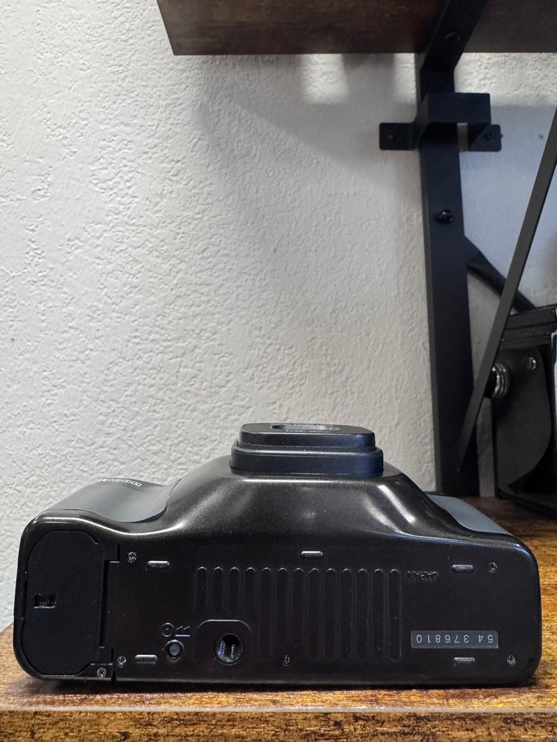 Ricoh Shotmaster Zoom – 35mm Point & Shoot Film Camera (38–76mm Zoom Lens)