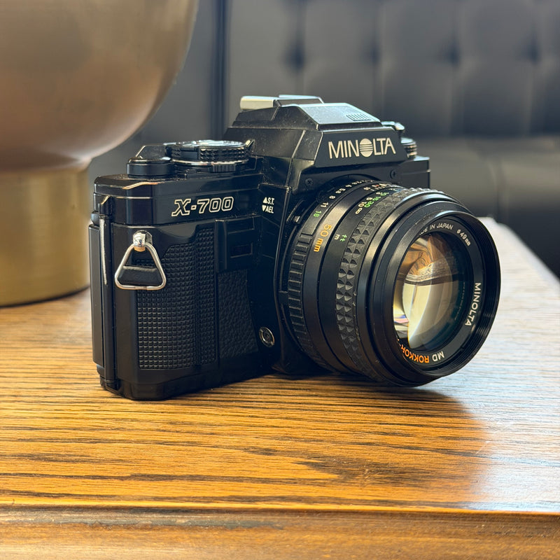 Minolta X-700 + MD ROKKOR-X 50mm 1:1.4
