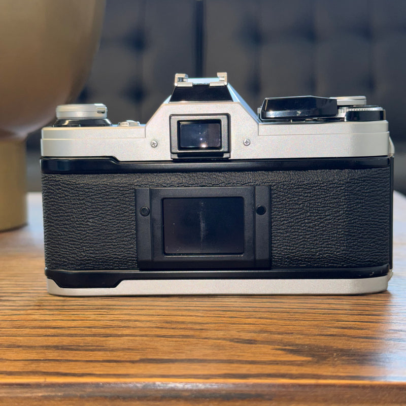 Canon AE-1 + Canon Lens FD 50mm 1:1.8