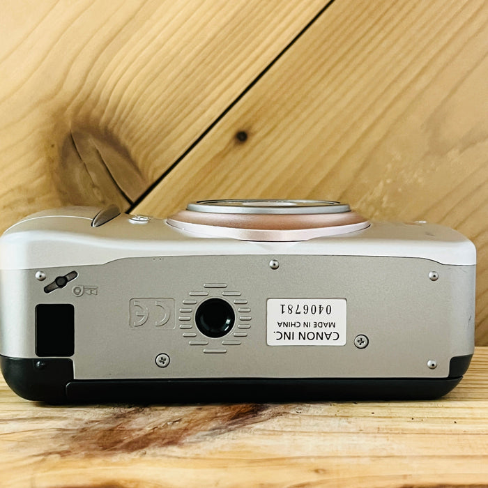 Canon Sure Shot 80u 35mm Point and Shoot Camera