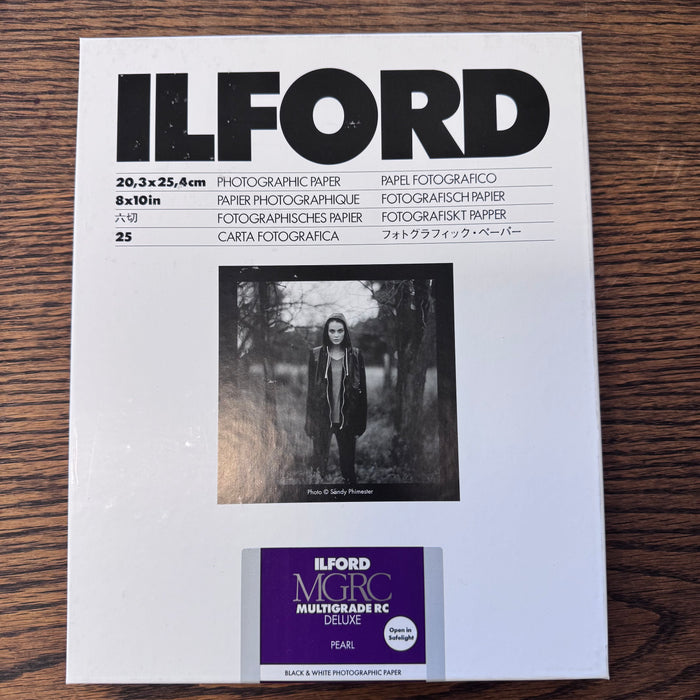 Ilford MULTIGRADE RC DELUXE — Pearl • 8 × 10″ • B/W Variable-Contrast Photographic Paper