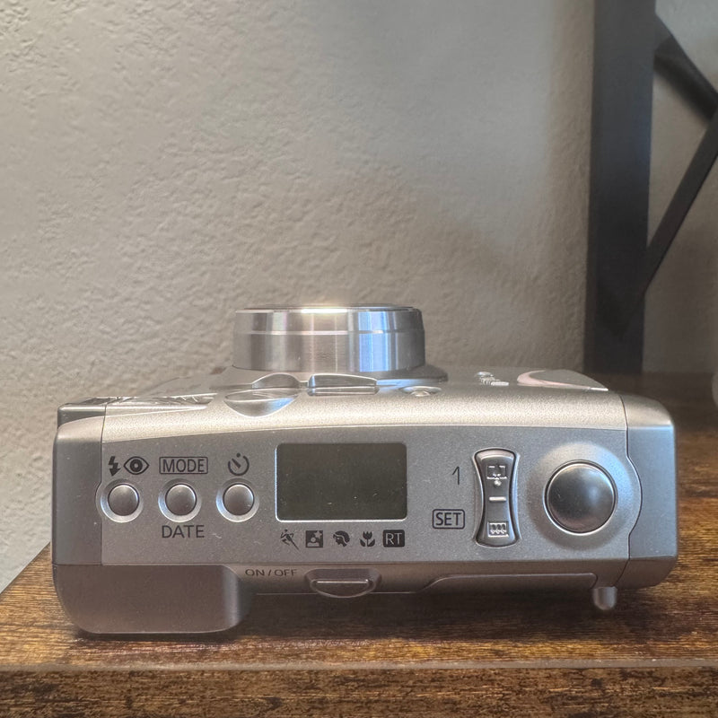 Canon Sure Shot 150u Date — 35mm Point & Shoot Film Camera (38-150 mm Zoom, Auto AF)