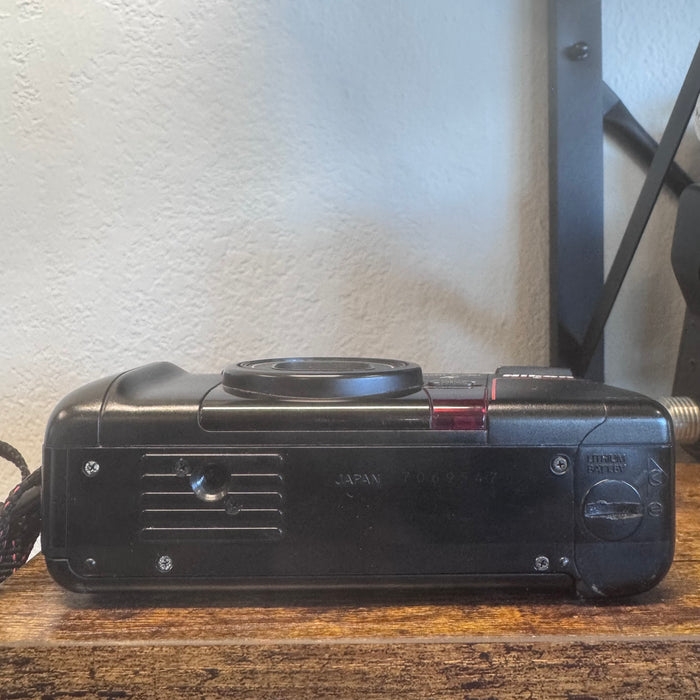 Nikon Tele Touch Smart Flash AF 35 mm Film Camera Point and Shoot