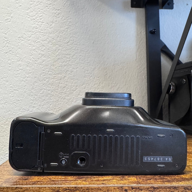 Ricoh Shotmaster Zoom – 35mm Point & Shoot Film Camera (38–76mm Zoom Lens)