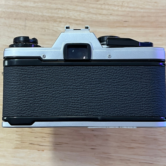 Olympus OM10 With 50mm 1.8 Zuiko Olympus lens