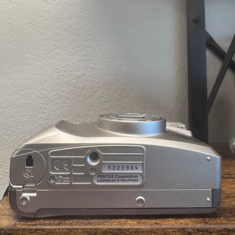 Pentax IQZoom 130M — 35mm Point & Shoot Film Camera (38-130mm Zoom, Multi-AF, Built-in Flash)