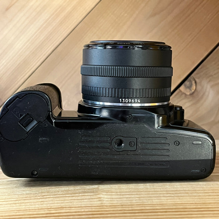 Canon EOS Rebel S II SLR Film Camera w/50mm 1.8