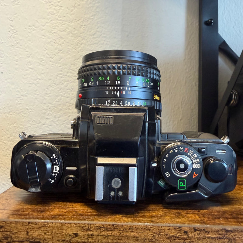 Minolta X-700 + MD 50mm 1.7 + MD Rokkor-X 50mm 1.7