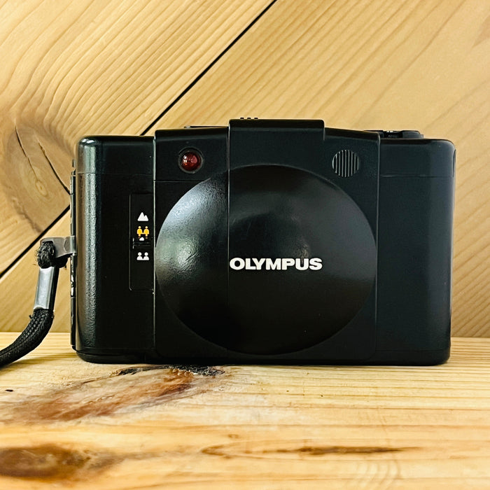 Olympus XA2 35mm Camera, Black