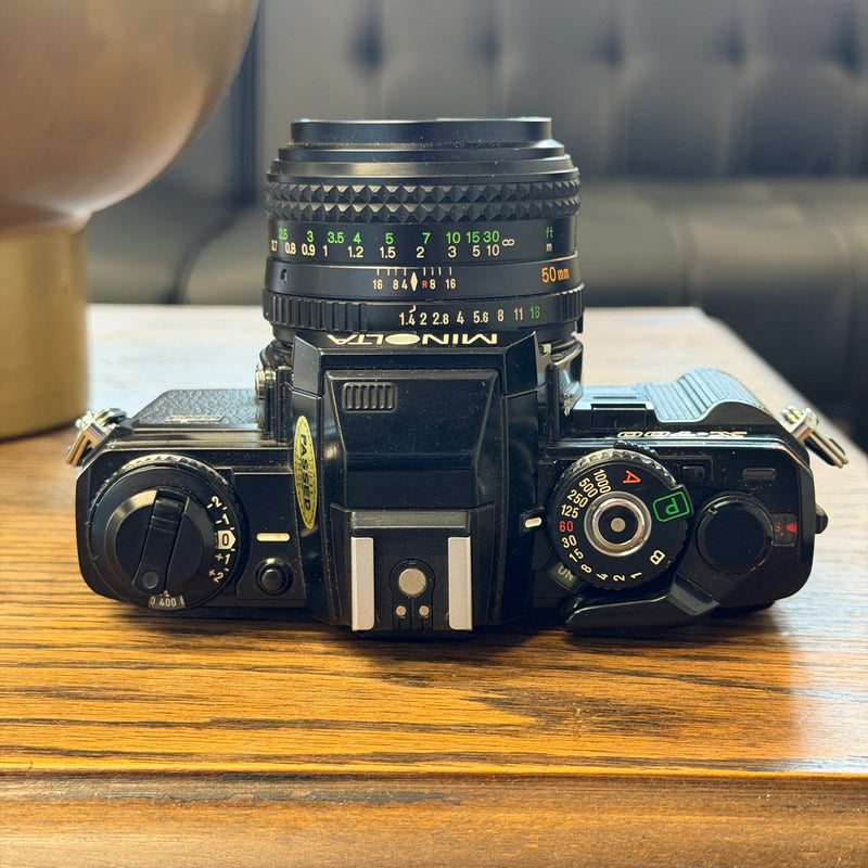 Minolta X-700 + MD ROKKOR-X 50mm 1:1.4