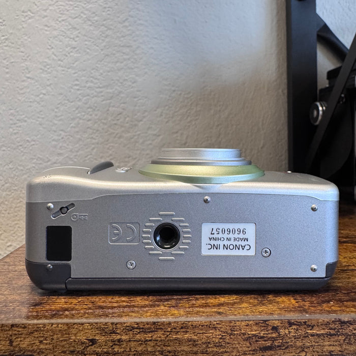 Canon Sure Shot 90u – 35 mm Film Point & Shoot Camera