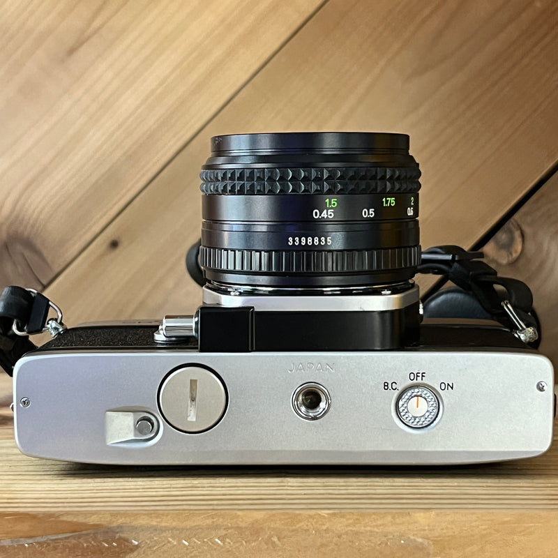 Minolta SRT201 SLR w/ MD 50mm 1.4