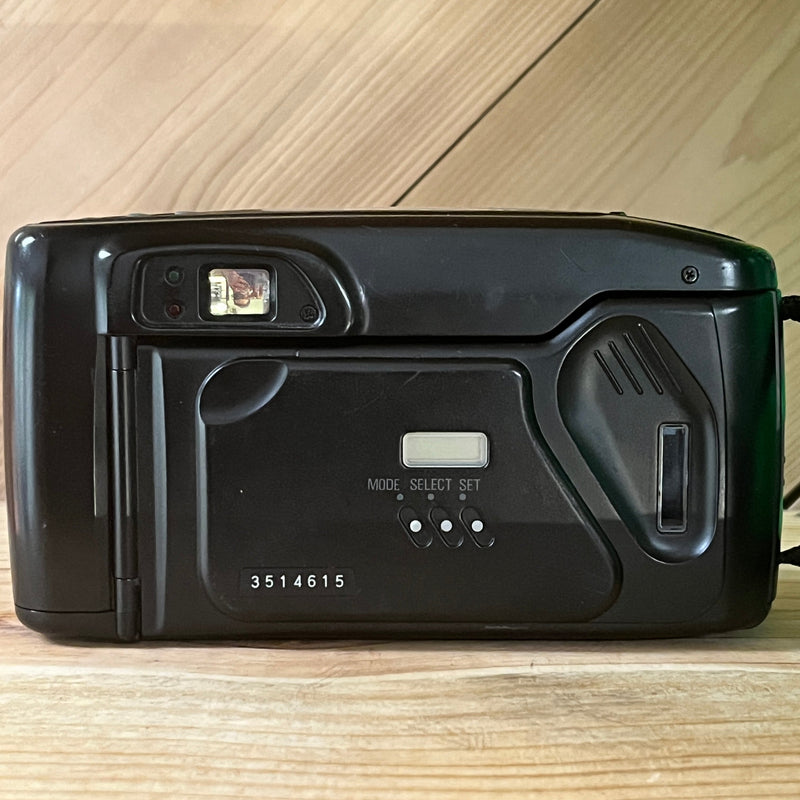 Samsung AF Zoom 777i 35mm Point and shoot