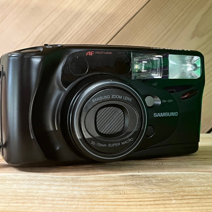 Samsung AF Zoom 777i 35mm Point and shoot