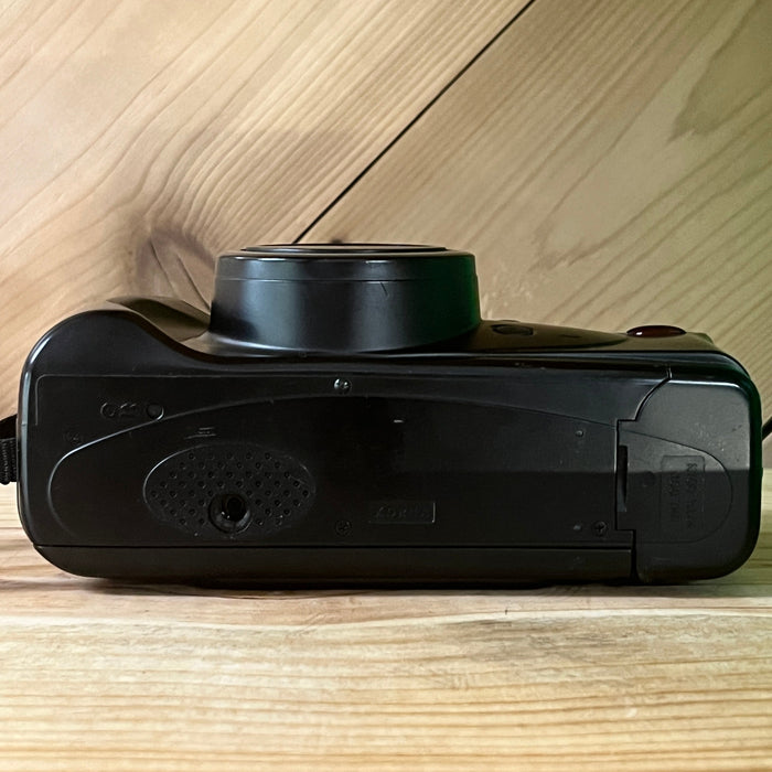 Samsung AF Zoom 777i 35mm Point and shoot