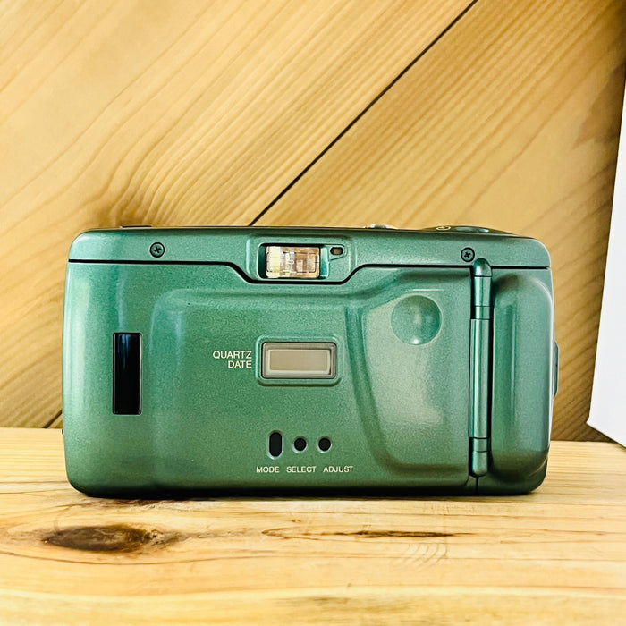 Minolta Panoramic Point and Shoot Cinematic