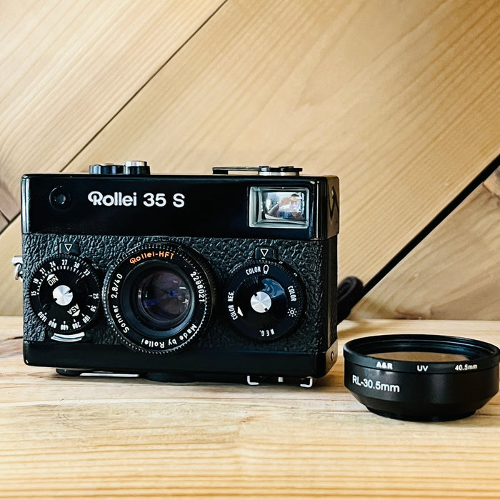 ROLLEI 35 S CAMERA BLACK W/40MM F2.8 SONNAR HFT LENS