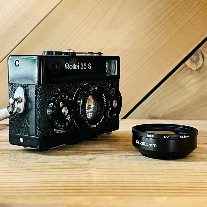 ROLLEI 35 S CAMERA BLACK W/40MM F2.8 SONNAR HFT LENS