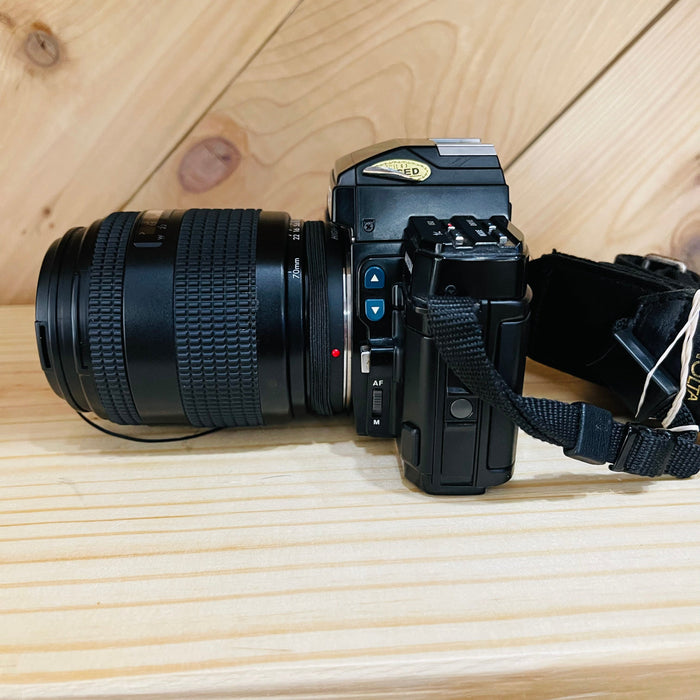 Minolta Maxxum 7000 w/ 70-210 Lens