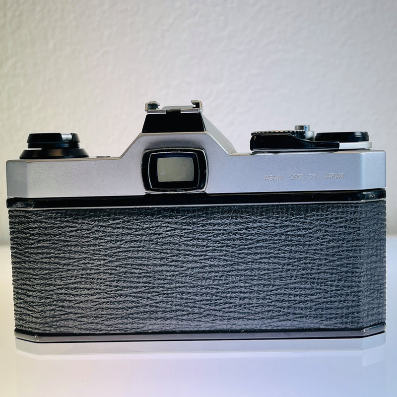 Asahi Pentax K1000 + 28mm f/2.8 + Grip S#7567925